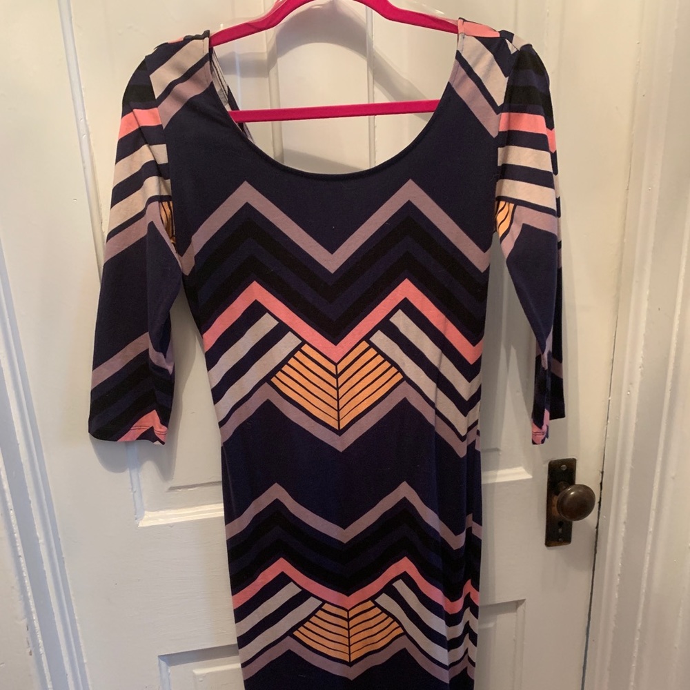 Flattering Geometric body con dress